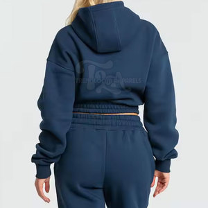 Dernier style, sweat à capuche en tricot d'hiver pour femmes, crop top, couleur unie, logo personnalisé sur le devant, 100% coton, vente en gros - Product Image 3