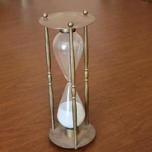 Sablier en métal rustique, style vintage, décoration d'accentuation pour la maison, le bureau, la table, l'affichage de sable, design chaleureux - Product Image 1