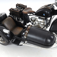 Modèle de moto vintage noir artisanal en fer, léger, rectangulaire, objet de collection décoratif pour table, style ancien et moderne