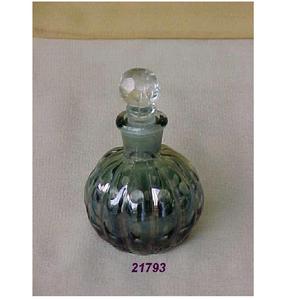 Bouteille De Parfum vert avec Des Couvercles - Product Image 1