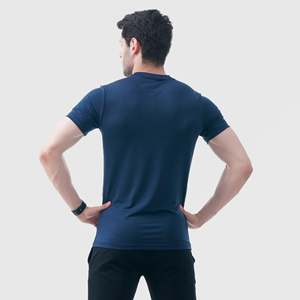 T-shirt Power Dry Navy 100% polyester tricoté, style performance, avec étiquette personnalisée, motif uni imprimé à l'écran, pour l'exercice - Product Image 2