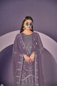 Material de vestido de Georgette de imitación pesado de excelente calidad para fiestas y eventos formales disponibles a un precio asequible - Product Image 3