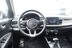 KIA Rio5 S Plus 2018 Usado en Buen Estado, Sin Accidentes, Volante a la Izquierda/Derecha - Product Image 4