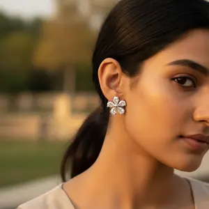 Boucles d'oreilles à fleurs en argent pour femmes avec bijoux en cristal de zircone cubique - Product Image 3