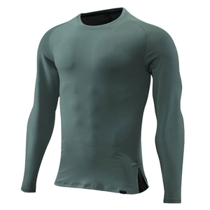 Tarif abordable pour hommes Rash Guard designs entièrement personnalisés top tendance confortable respirant hommes Rash Guard avec qualité supérieure - Product Image 1
