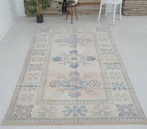 พรมขนสัตว์ทำมือแบบออชัก ทอมือ ลายจุด สีเบจและสีน้ำเงิน สำหรับห้องนอนและห้องนั่งเล่น สไตล์ตุรกี - Product Image 1