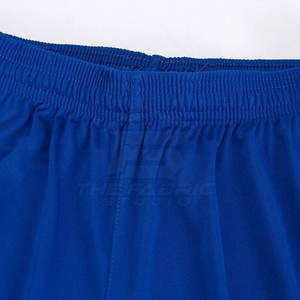 ชุดฟุตบอลที่ทนทานพร้อมการเย็บเสริมความแข็งแรง เหมาะสำหรับนักเตะเยาวชนและผู้ใหญ่ ออกแบบมาเพื่อการใช้งานที่ยาวนาน - Product Image 6