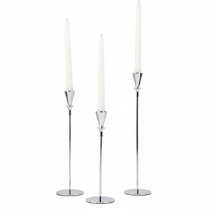 Ensemble de 3 bougeoirs coniques en métal argenté élégants et modernes, best-seller, pour la décoration de table de mariage - Product Image 1