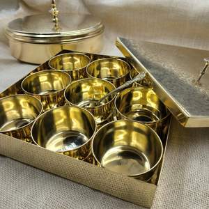 กล่องเครื่องเทศดีไซน์ทำมือพร้อมทองเหลืองกล่องเครื่องเทศโลหะทรงกลมสีสดใส - Product Image 5