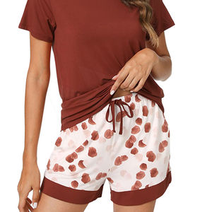 Le plus récent ensemble de shorts d'été abordable deux pièces avec haut à manches courtes à la mode vêtements décontractés pour ensemble de shorts femmes - Product Image 5