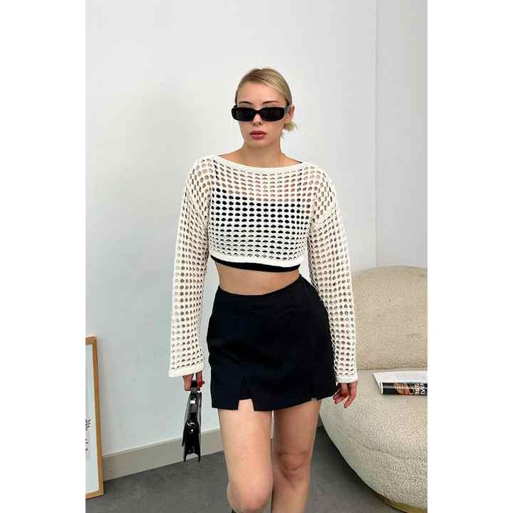 Women's Cream Crew Neck Hole Openwork Crop Blouse Prm0763