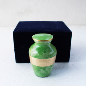 Urnas de cremación funeraria de Material metálico de latón de Calidad exclusiva, urna de cremación de diseño moderno para recuerdo de cenizas funerarias humanas adultas - Product Image 2