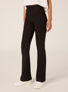 Pantalones de chándal acampanados con estilo para mujer, pantalones casuales de primera calidad que ofrecen una tela fantástica y una sastrería fina - Product Image 2