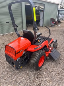 เครื่องตัดหญ้า ZG222 Kubota มือสอง - Product Image 2