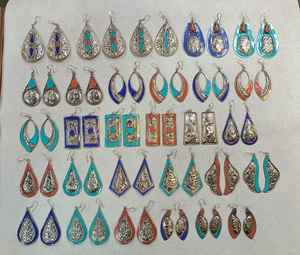 Pendientes de Coral para Niñas con Diseño Clásico de Gancho, Nueva Moda - Product Image 4