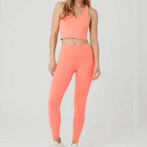 Soutien-gorge de sport asymétrique avec logo personnalisé de marque Vêtements de fitness et de gymnastique pour femmes Leggings de sport Ensemble d'entraînement de yoga pour femmes - Product Image 5