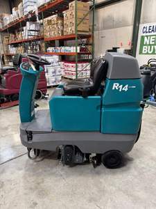 New Ten-nant R14 Ride-On Carpet Extractor - Product Image 3