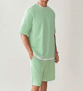 Conjuntos de camiseta y pantalones cortos para hombre hechos a medida, de alta calidad, ligeros, transpirables, con cuello redondo. - Product Image 3