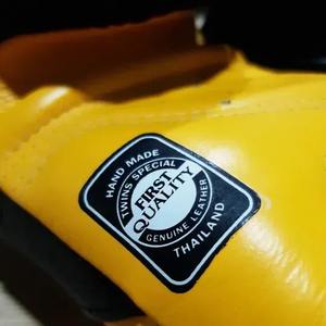 Guantes de Boxeo Twins BGVL Negros/Amarillos de Cuero Genuino para MMA, Muay Thai, Kick Boxing, Diseño Personalizado - Product Image 5