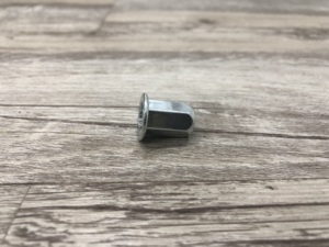Écrou à riveter OEM ODM GB M3 M4 M5 M6 M8 semi-hexagonal en acier inoxydable, écrou à riveter en aluminium, échantillon offert, fabricant de rivets - Product Image 6
