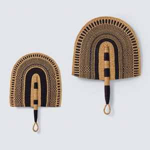 Éventail à main en herbe de mer au prix le plus bas, éventails à main en herbe de mer faits sur mesure avec poignée enveloppée de cuir - Product Image 6