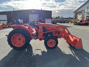 Tractor Kubota L3301HST 2019: Potencia Utilitaria Compacta de 33 HP con Precisión Hidrostática y Rendimiento Confiable - Product Image 5