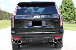 Escalae V SUV 2022, 682 hp, Motor V8 Supercargado, Tracción en las Cuatro Ruedas, Sistema de Sonido AKG Studio, Asientos de Cuero, Faros LED, Techo Panorámico Automático - Product Image 3