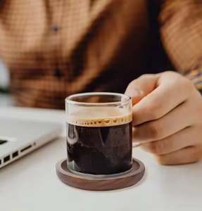 ถาดรองแก้วไม้อะคาเซียทรงกลมแบบกำหนดเองทำด้วยมือสำหรับใช้ในครัวบ้าน - Product Image 1