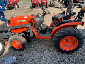 รถแทรกเตอร์อเนกประสงค์สำหรับใช้งานในฟาร์ม รุ่น B1600 ขับเคลื่อน 4 ล้อ เกียร์ธรรมดา 50 แรงม้า สภาพใหม่/มือสอง - Product Image 5