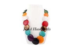Collier en résine multicolore de haute qualité Bijoux de mode pour femmes de l'Inde Look tendance Collier en résine fait main - Product Image 3