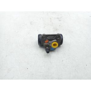 Pièces de rechange génériques pour différentes marques (série 90>) Cylindre de frein Bendix 6112 215 Essence - Product Image 1