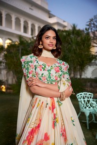 Georgette de style moderne avec imprimé floral avec bordure en dentelle Lehenga Choli Fabricant de Surat au taux le plus bas - Product Image 4