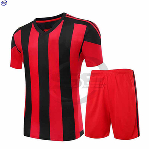 Vente en gros de nouveaux vêtements de rugby football personnalisés de haute qualité à bas prix ensemble d'uniformes sportifs sur mesure - Product Image 1