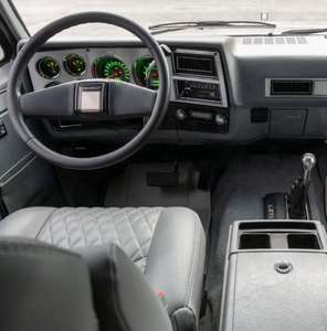 Entrega Rápida, Chevrolet K5 Clásico de 1987 Usado, Gasolina, Manual, 180 Km/h, en Venta en Estados Unidos - Product Image 5