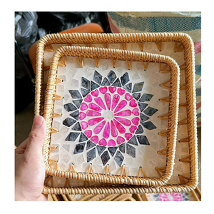 Plateau de service en rotin tissé à la main avec incrustation de nacre, plateau décoratif pour la cuisine, la table à manger - Product Image 5