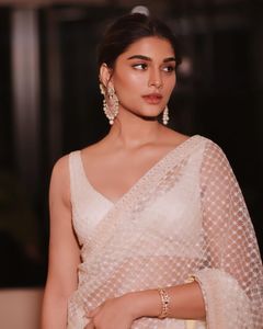 Look élégant Sexy Bollywood Style Georgette Séquence Broderie Travail Saree Blouse Pour Femmes Fabricant De Surat Inde - Product Image 4