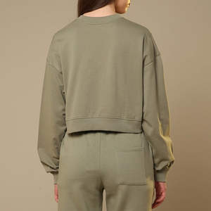 Ensemble de shorts 2 pièces pour femmes avec haut décontracté à manches courtes, coupe régulière, col rond, 100% coton, séchage rapide, tendance - Product Image 2