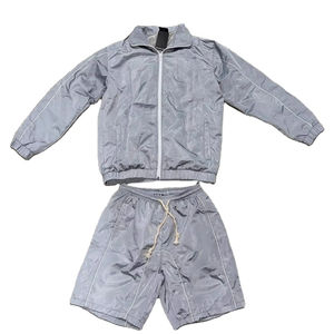 Chándal Deportivo Reflectante con Logotipo Personalizado OEM, Chándal Cortavientos de Nailon para Hombre, Conjuntos de Nailon con Franjas Blancas para Hombre - Product Image 1