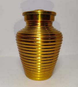 โกศสีทองสวยงามทำจากอลูมิเนียม - Product Image 1