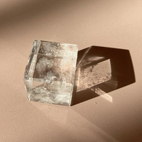 Vente en gros cristal de quartz clair 100% naturel de haute qualité artisanat cube de cristal de sculpture en cristal transparent pour la décoration de la maison