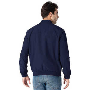 Venta al por mayor personalizado ligero Premium hombres 100% algodón forro polar invierno bombardero chaqueta cuello alto rompevientos - Product Image 6