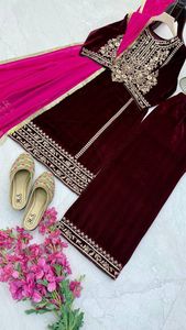 Terciopelo pesado con bordado codificado y encaje, diseñador de trabajo, ropa de boda, pantalón superior para mujer con traje Dupatta de proveedor indio - Product Image 5