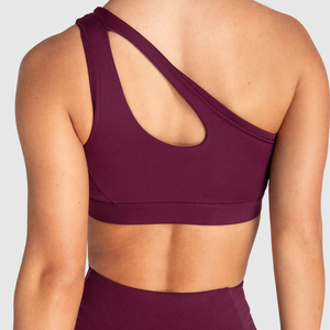 Ensemble de soutien-gorge de sport à une épaule avec short à coutures intégrées, à séchage rapide et respirant - Product Image 4