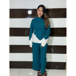 Conjunto de 2 piezas de estilo informal de lana de invierno turquesa, pantalones deportivos con hombros caídos geométricos y sudadera de gran tamaño, sudaderas con capucha en blanco - Product Image 2