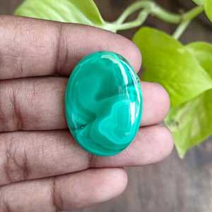 Top vente Flatback Cabochon naturel lisse ovale coupe vert Malachite poli fabrication de bijoux pierre en vrac quantité minimale de commande 100 pièces - Product Image 1