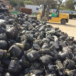 Compresor de nevera de CA usado, chatarra de metal fácilmente disponible a la venta, compre barato compresor de nevera usado, chatarra de compresor de metal - Product Image 1