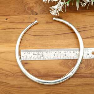 Collier ras du cou bohème en laiton doré ajustable Collier manchette en laiton éthéré pour les mariages Collier en or parfait Cadeau pour les épouses - Product Image 1