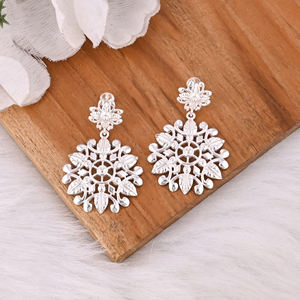 Boucles d'oreilles pendantes en argent sterling 925, boucles d'oreilles de créateur faites à la main, boucles d'oreilles tendance pour femmes et filles, style pendantes, produit en vrac - Product Image 2