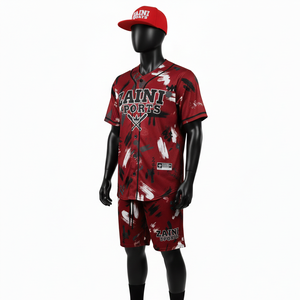 Conjunto de pantalones cortos de béisbol para hombre, de malla de poliéster de alta calidad, 160 GSM, ligero, rojo y negro, con paneles sublimados. - Product Image 4