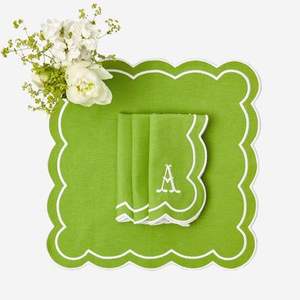 Manteles individuales de lino de Estilo Vintage bordados que aportan encanto nostálgico al diseño de interiores de su mesa de comedor - Product Image 6